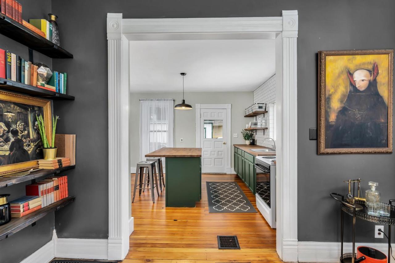 Enchanting Bungalow - 2Br Historic Hidden Gem Xenia Esterno foto