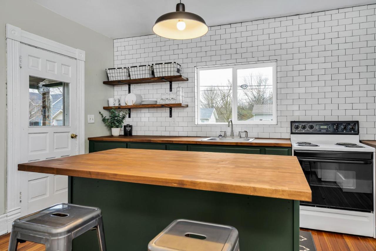 Enchanting Bungalow - 2Br Historic Hidden Gem Xenia Esterno foto